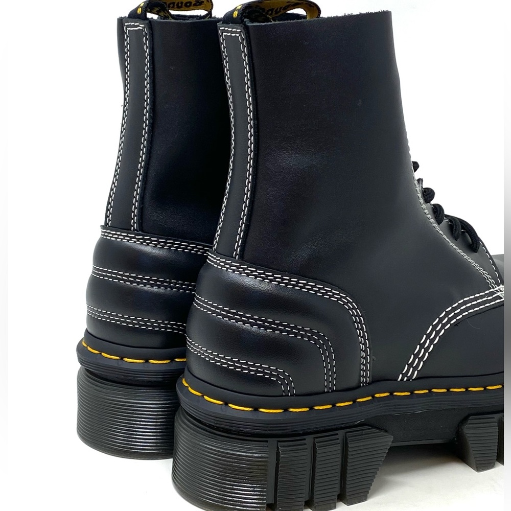 Dr. Martens Audrick  8I Quilted Lux Smooth Black Leather Lady’s Bo… - Picture 9 of 12